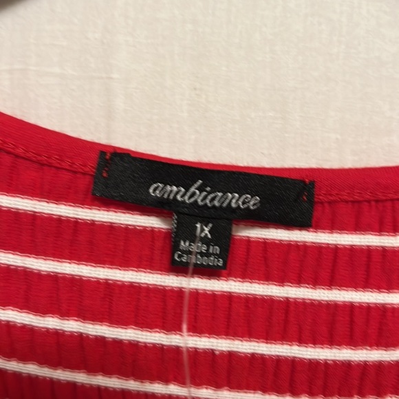 AMBIANCE Top, Colors Red/white, Size 1X - Picture 3 of 4
